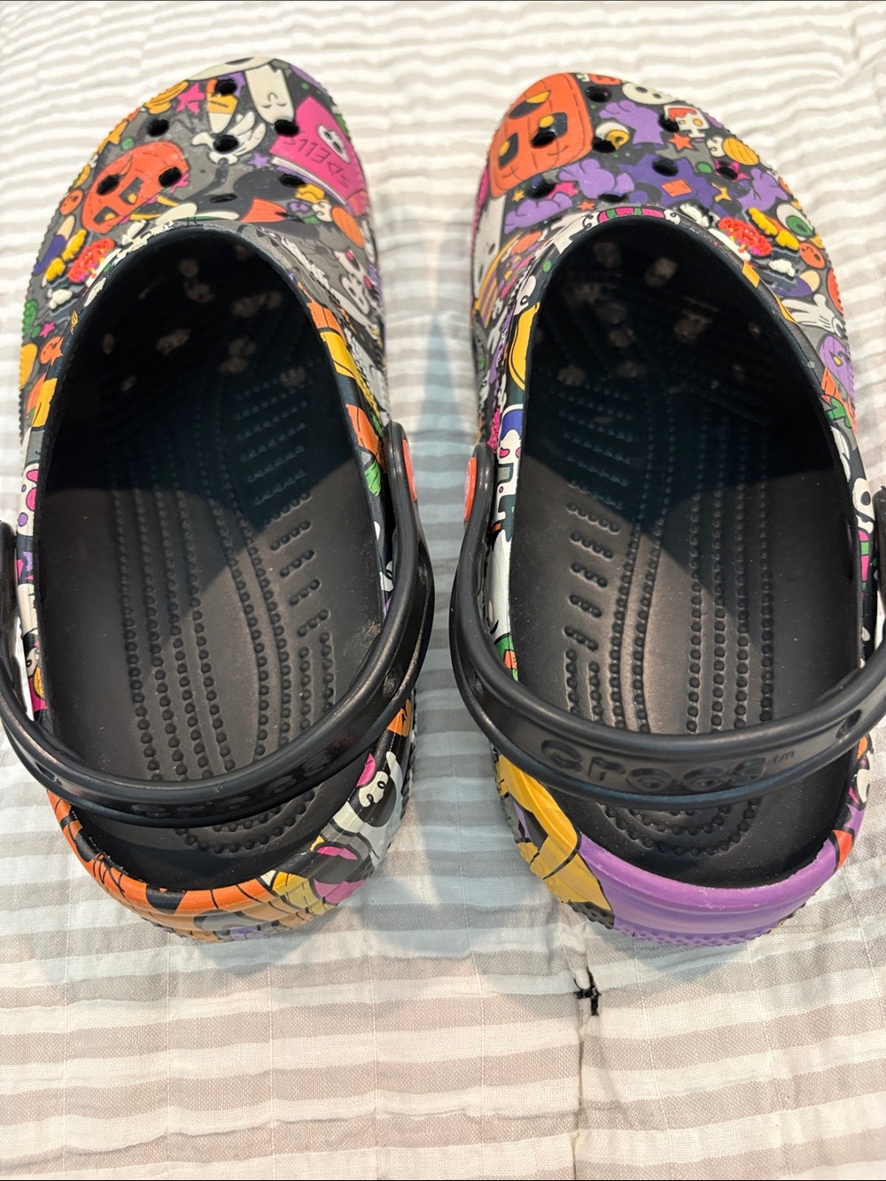 Disney Halloween Graphic Crocs-Style Clogs 2022 design - Picture 3 of 3